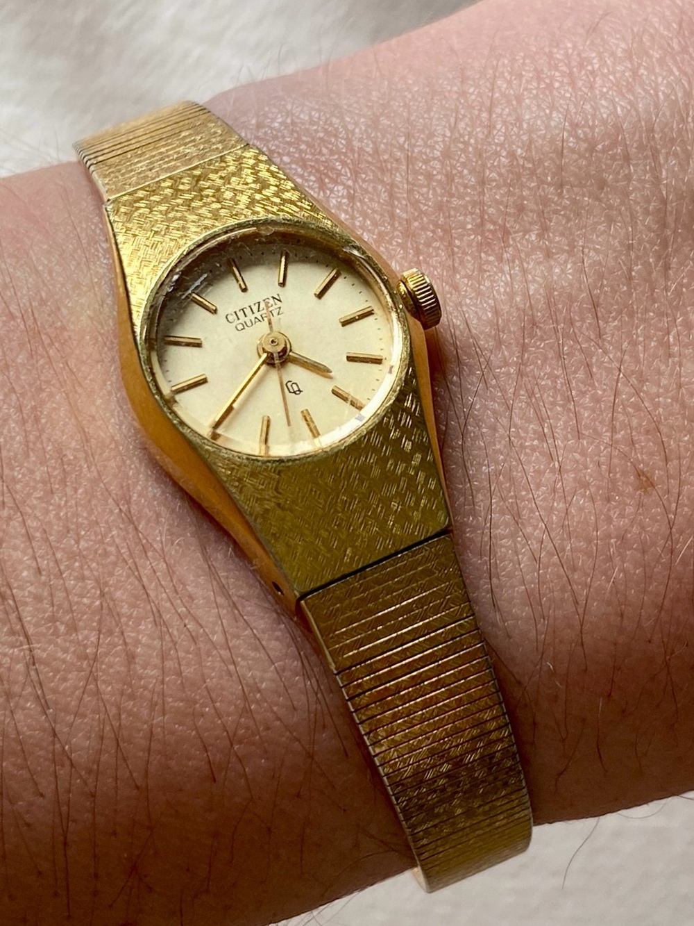 Vintage Citizen Quartz Gold Tone Womens Watch September 1982 - Working